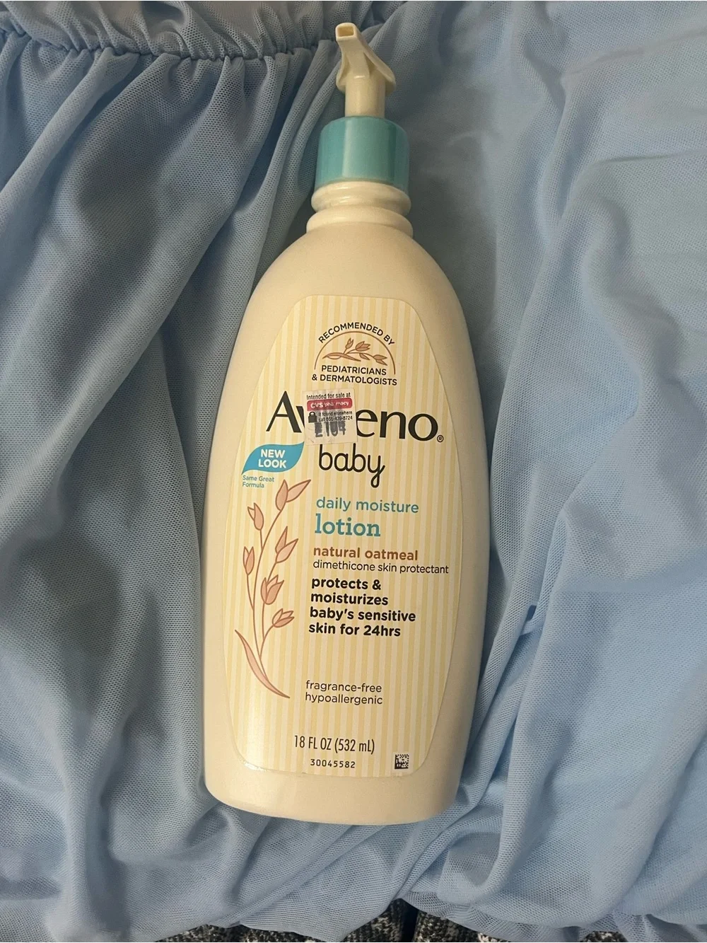 Aveeno Baby daily moisture lotion 18oz NWT